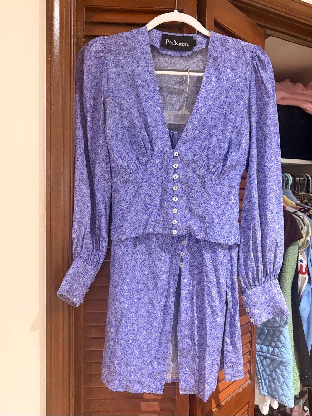 Realisation Par Lavender Floral Button-Front Long Sleeve Dress